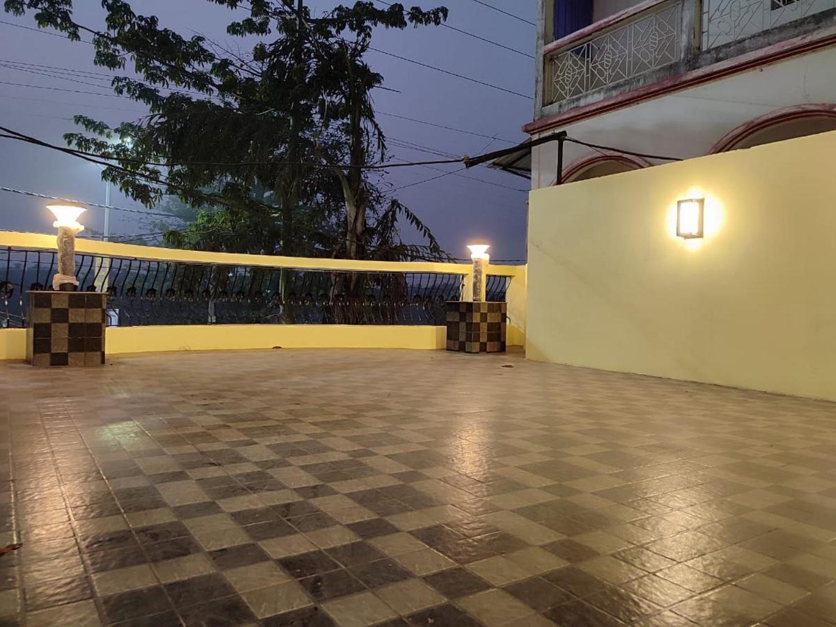 Baharampur Staymaker Hotel Mohan Palace מראה חיצוני תמונה